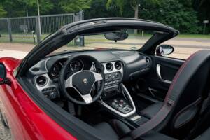 Afbeelding 15/26 van Alfa Romeo 8C Spider (2010)