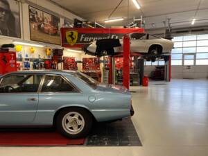 Bild 53/54 von Ferrari 365 GT4 2+2 (1975)