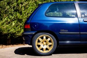 Imagen 10/48 de Renault Clio I Williams (1993)