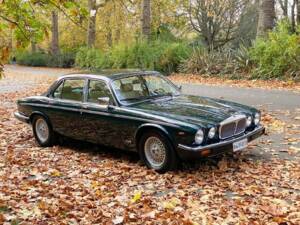 Bild 37/50 von Daimler Double Six (1992)