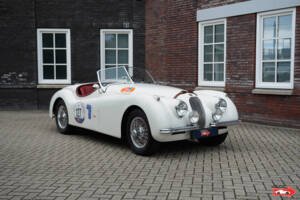 Image 9/24 of Jaguar XK 120 SE OTS (1954)