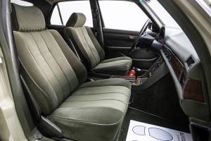 Immagine 11/25 di Mercedes-Benz 280 SE (1985)