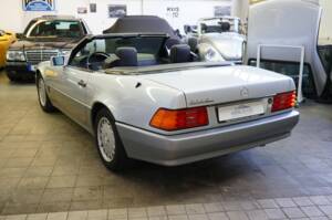 Image 7/38 of Mercedes-Benz 500 SL (1991)