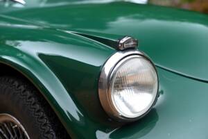 Image 11/20 of Daimler SP 250 (1962)