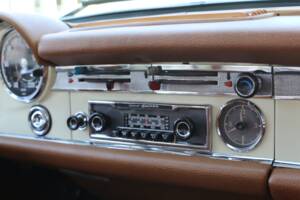 Imagen 18/50 de Mercedes-Benz 230 SL (1965)