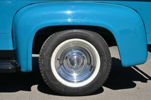 Image 24/50 de Ford F-100 (1954)