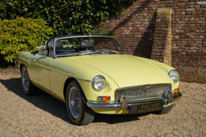 Image 12/50 de MG MGB (1977)