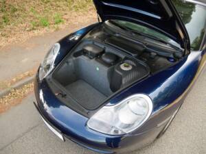 Bild 44/46 von Porsche 911 Carrera 4S (1900)