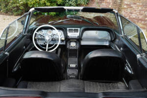 Image 18/50 of Ford Thunderbird (1960)
