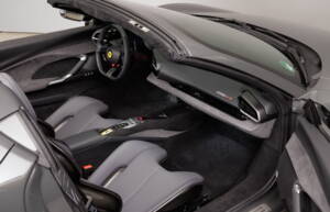 Imagen 15/42 de Ferrari 296 GTS (2024)