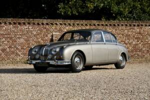 Immagine 7/50 di Jaguar Mk II 3.4 (1966)