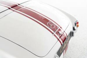 Image 24/40 of Mercedes-Benz 190 SL (1955)