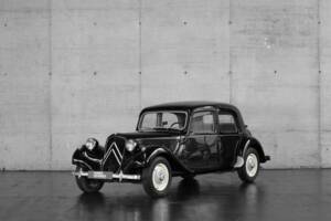 Immagine 1/50 di Citroën Traction Avant 11 BL (1953)