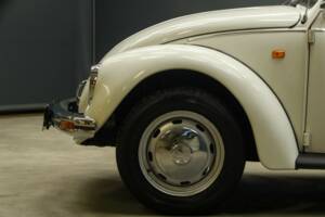 Bild 25/50 von Volkswagen Käfer 1600 (1996)