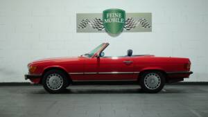 Image 2/42 de Mercedes-Benz 560 SL (1988)