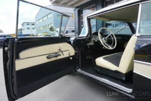 Image 40/77 of Ford Fairlane 500 Club Victoria (1958)