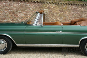 Image 24/50 of Mercedes-Benz 220 SE b (1964)