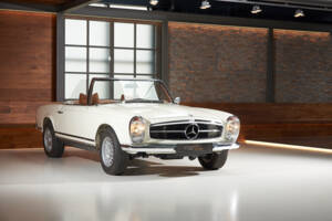 Image 8/55 of Mercedes-Benz 230 SL (1965)