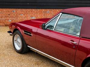 Image 42/50 de Aston Martin V8 EFi Volante (1986)