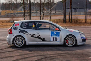 Image 2/15 of Volkswagen Golf V GTI (2007)