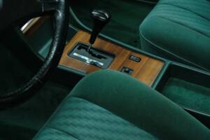 Bild 35/50 von Mercedes-Benz 300 SE (1986)