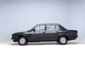 Imagen 7/43 de BMW 528i (1986)