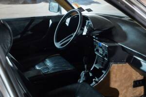 Afbeelding 35/47 van Citroën CX Prestige injection (1982)