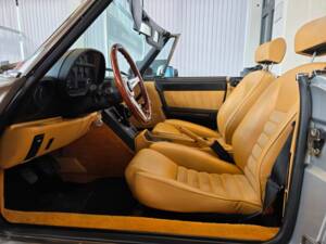 Bild 6/19 von Alfa Romeo 2.0 Spider (1990)