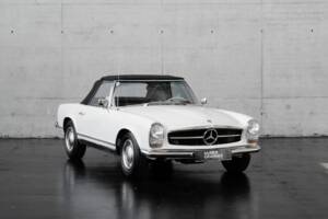 Afbeelding 7/40 van Mercedes-Benz 230 SL (1964)