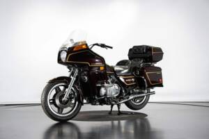 Immagine 8/50 di Honda GL 1100 Gold Wing (1981)