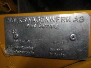 Image 16/50 of Volkswagen T2 a&#x2F;b (1977)