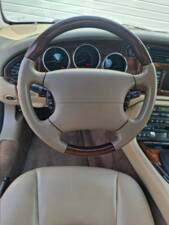 Image 9/23 of Jaguar XK8 4.2 (2005)