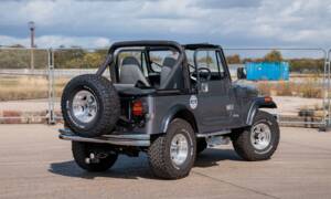 Bild 3/50 von Jeep CJ-7 Renegade (1982)