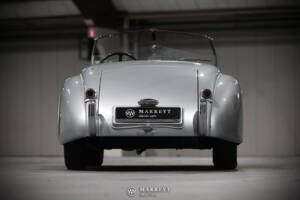 Image 4/29 de Jaguar XK 120 OTS (1950)