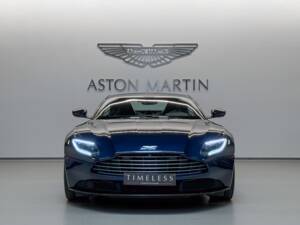 Afbeelding 2/26 van Aston Martin DB 11 V8 (2018)