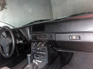 Image 25/42 de Porsche 924 (1984)