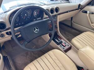 Image 9/39 de Mercedes-Benz 350 SLC (1978)