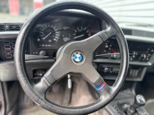 Image 7/79 of BMW M 635 CSi (1989)