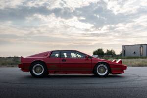 Image 11/140 of Lotus Esprit Turbo (1981)