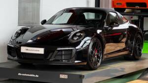 Image 19/19 of Porsche 911 Targa 4 GTS (1900)