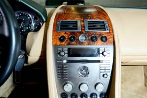 Bild 15/52 von Aston Martin DB 9 Volante (2006)