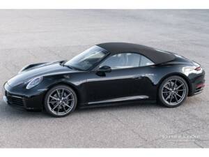 Image 1/44 of Porsche 911 Carrera (2020)