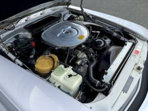 Image 25/36 de Mercedes-Benz 560 SL (1987)