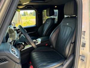 Image 11/28 de Mercedes-Benz G 500 (LWB) (2019)