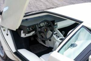 Bild 11/20 von Lamborghini Countach 5000 S (1983)