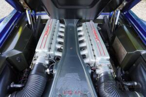 Image 11/50 of Lamborghini Diablo VT Roadster (1996)