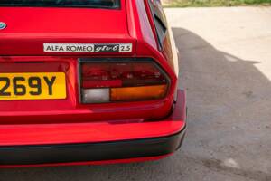Afbeelding 32/41 van Alfa Romeo GTV 6 2.5 (1983)
