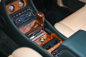 Bild 22/39 von Bentley Azure (1995)