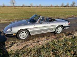 Immagine 5/8 di Alfa Romeo 2.0 Spider (1987)
