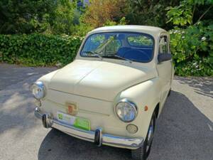 Immagine 9/50 di FIAT 600 D (1969)